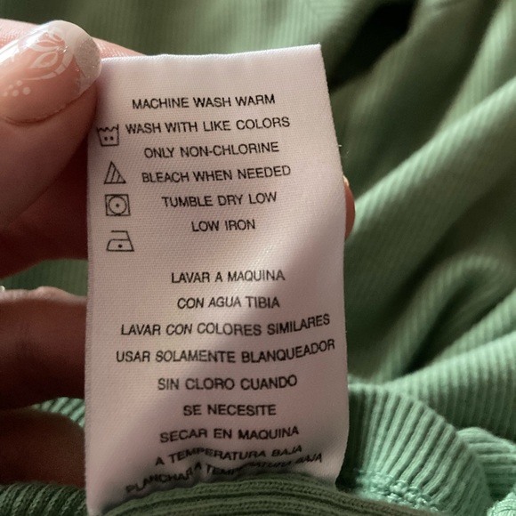 Was💲8! 🎉5/$20 Flower embroidered ribbed tunic - Picture 7 of 13